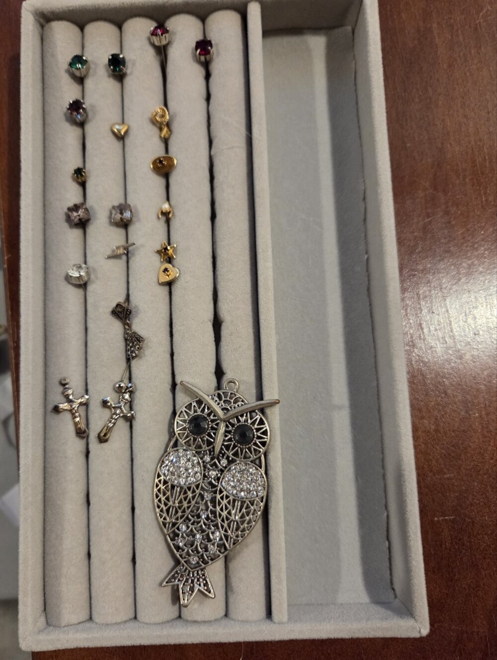 Sweet & Fashionable Jewelry Bundle: 20-Piece Lot Featuring Cute Earings And Owl